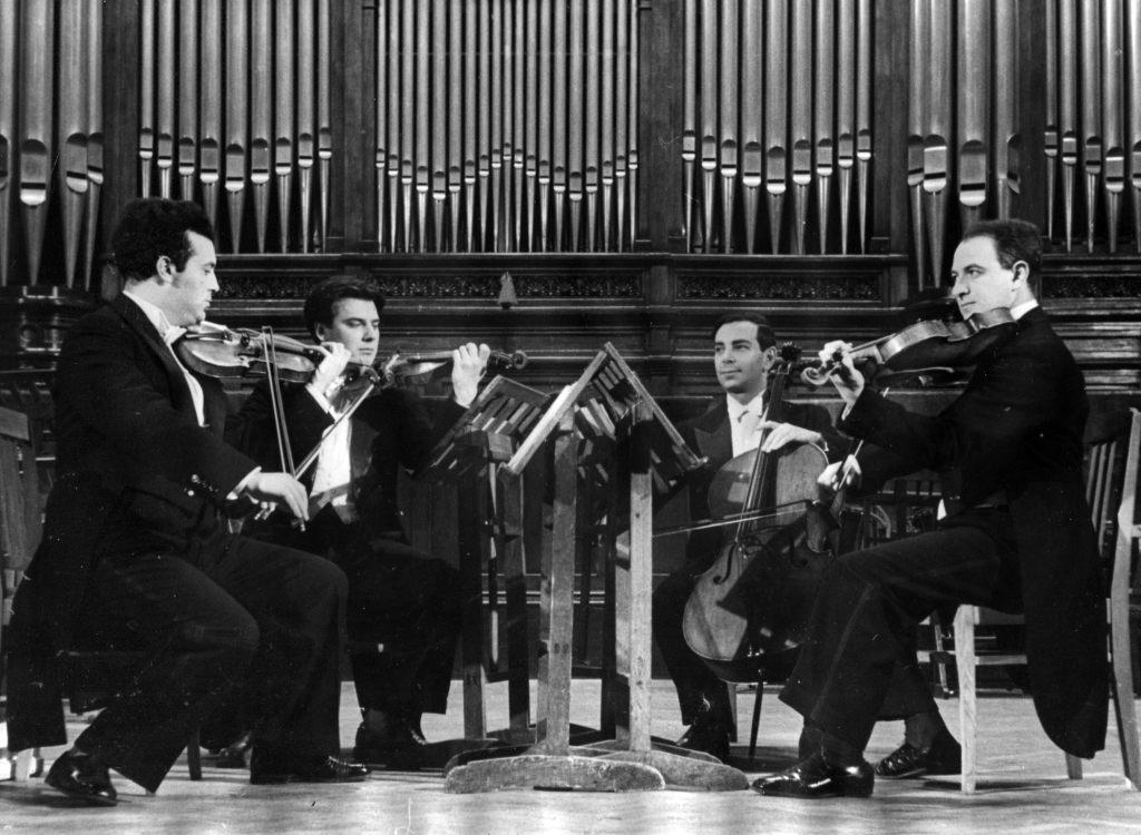 The Tchaikovsky String Quartet: Julian Sitkovetsky,  Anton Sharoev, Rudolf Barshai, Jakob Slobodkin, Grand   hall of Moscow conservatory