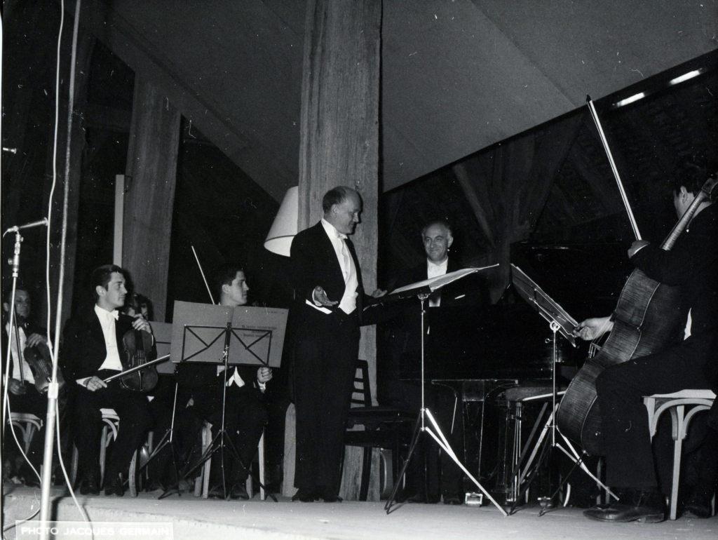 The Moscow Chamber Orchestra, conductor Rudolf   Barshai, soloist Sviatoslav Richter